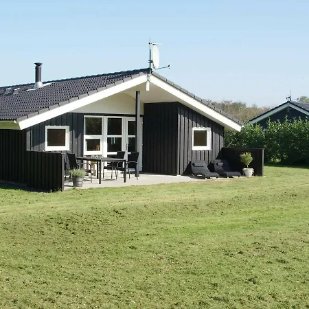 Three-bedroom In 27