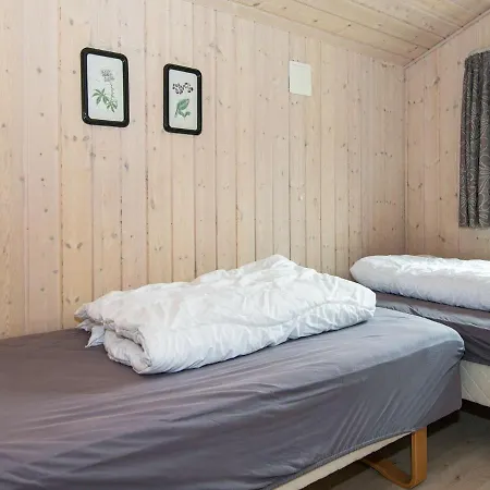 Three-bedroom In 27