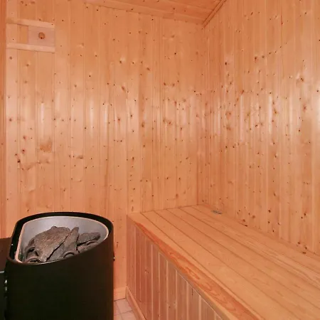 6 Person In Oksbol-by Traum * Oksbøl